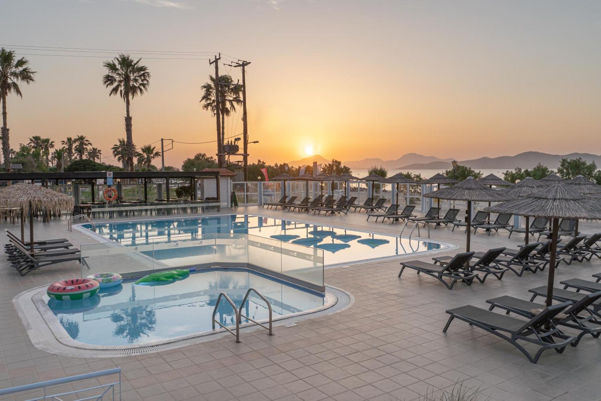 Akti Dimis Hotel Тігакі Екстер'єр фото